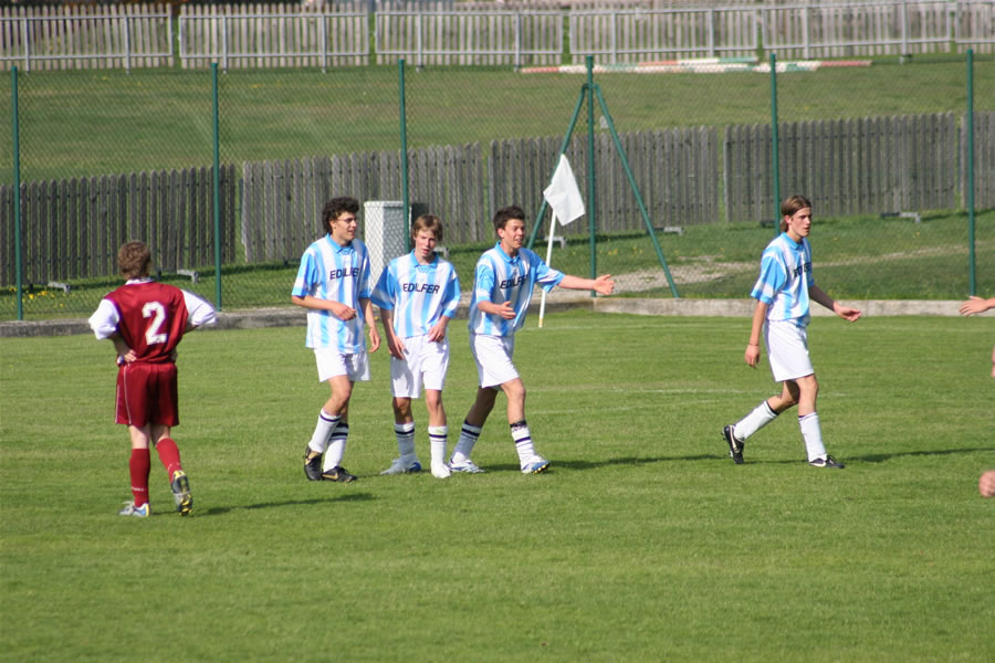 gal/A-Jugend gegen Sterzing/2007-05-10 A-Jugend Reischach 166.jpg